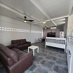 Costas Court