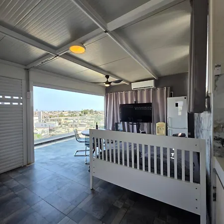 Costas Court * Лимасол