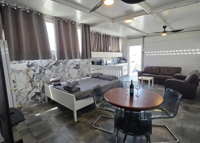 Apartmán Costas Court *